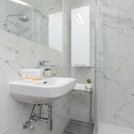 Bruna Metro Pole Mokotowskie By Renters * Warschau