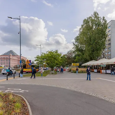 Bruna Metro Pole Mokotowskie By Renters Lägenhet *